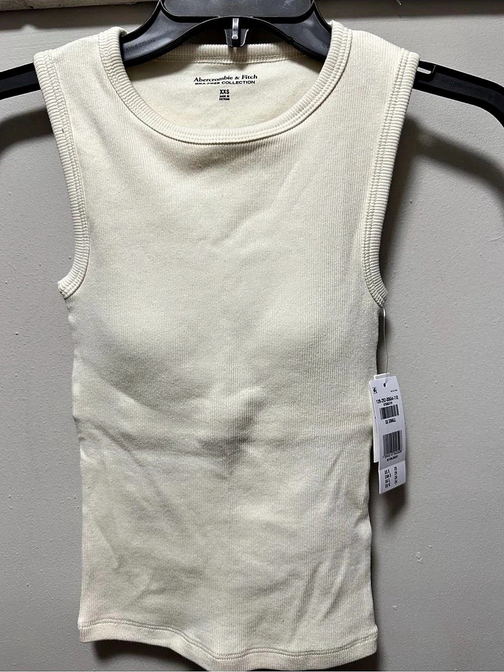 Abercrombie & Fitch Bra-Free Rib High-Neck Tank Cream XXS